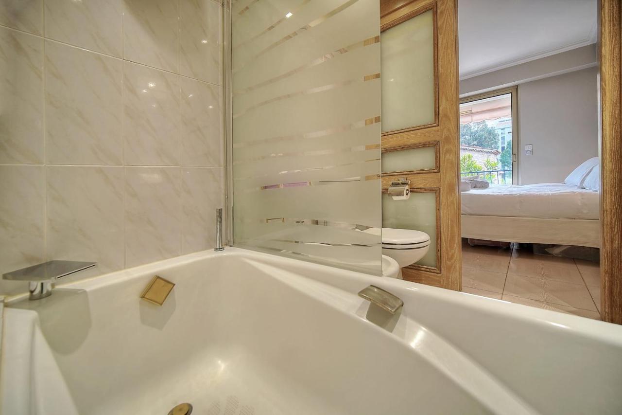 Immogroom - 2 Bedroom - Air Conditioning - Wifi - Terrace - Common Parking 戛纳 外观 照片
